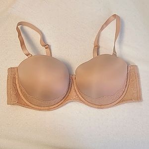 Torrid Convertible Strapless Push Up Bra 40DD.